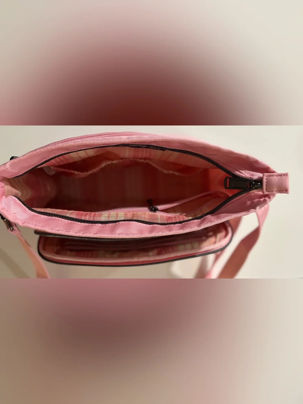 lug Shimmy LE in Bubble Pink